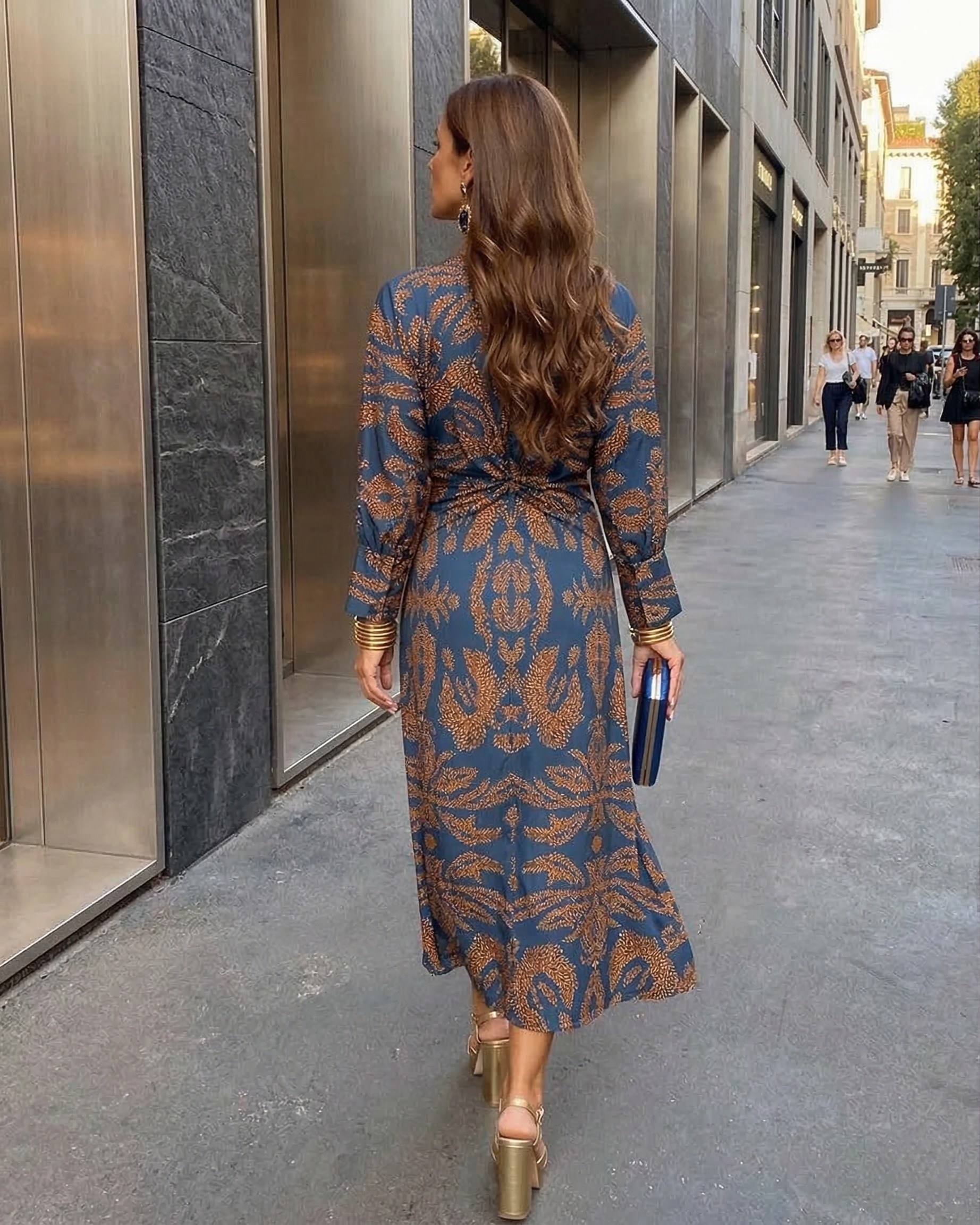 Isadora™ – Elegant Midi Dress with Waist Knot and Artistic Print