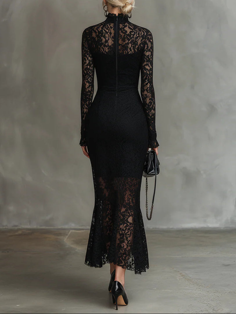 Teresa - Elegant Maxi Fishtail Dress in Stretch Black Lace