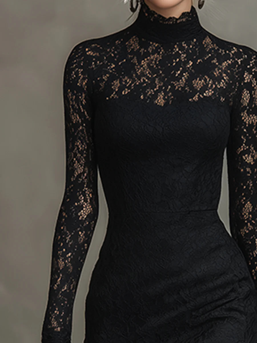 Teresa - Elegant Maxi Fishtail Dress in Stretch Black Lace