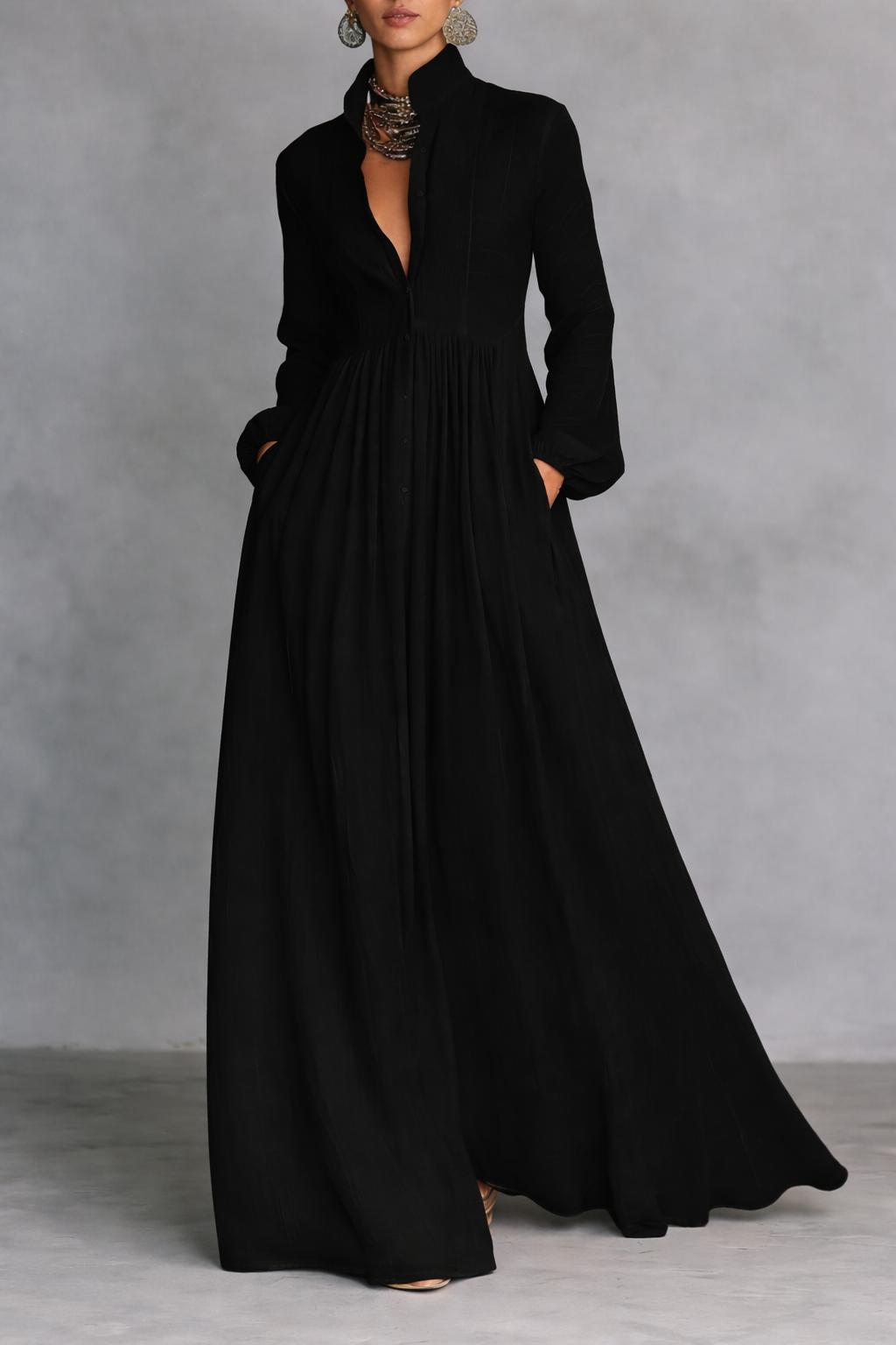 Amelia – Elegant Maxi Dress with Buttons